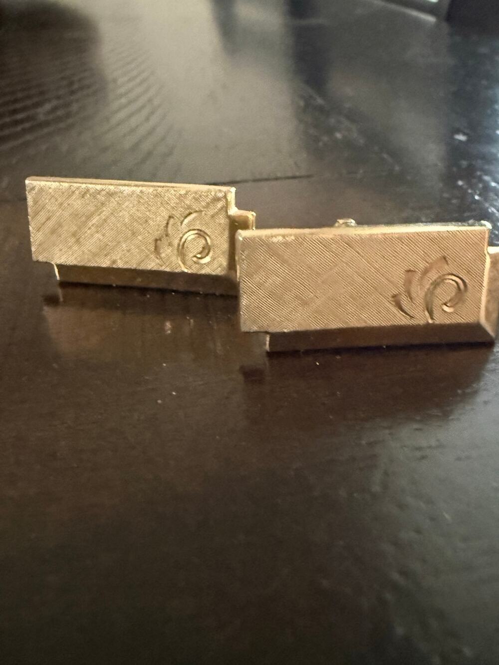 Vintage 1950s SWANK Gold Tone Etched Rectangular Cufflinks MCM
